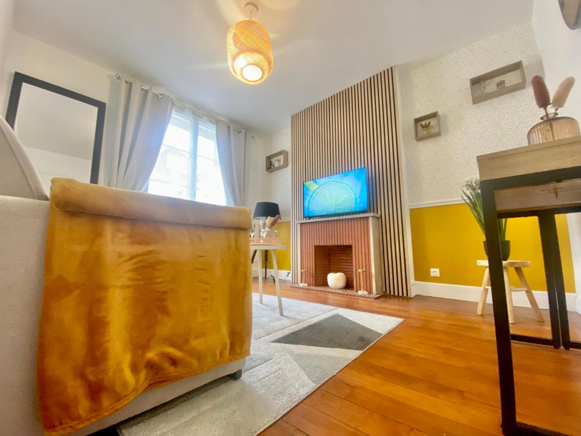 Апартаменты Le Cocon De La Tour -Vip-Compiegne-Hyper Centre Экстерьер фото